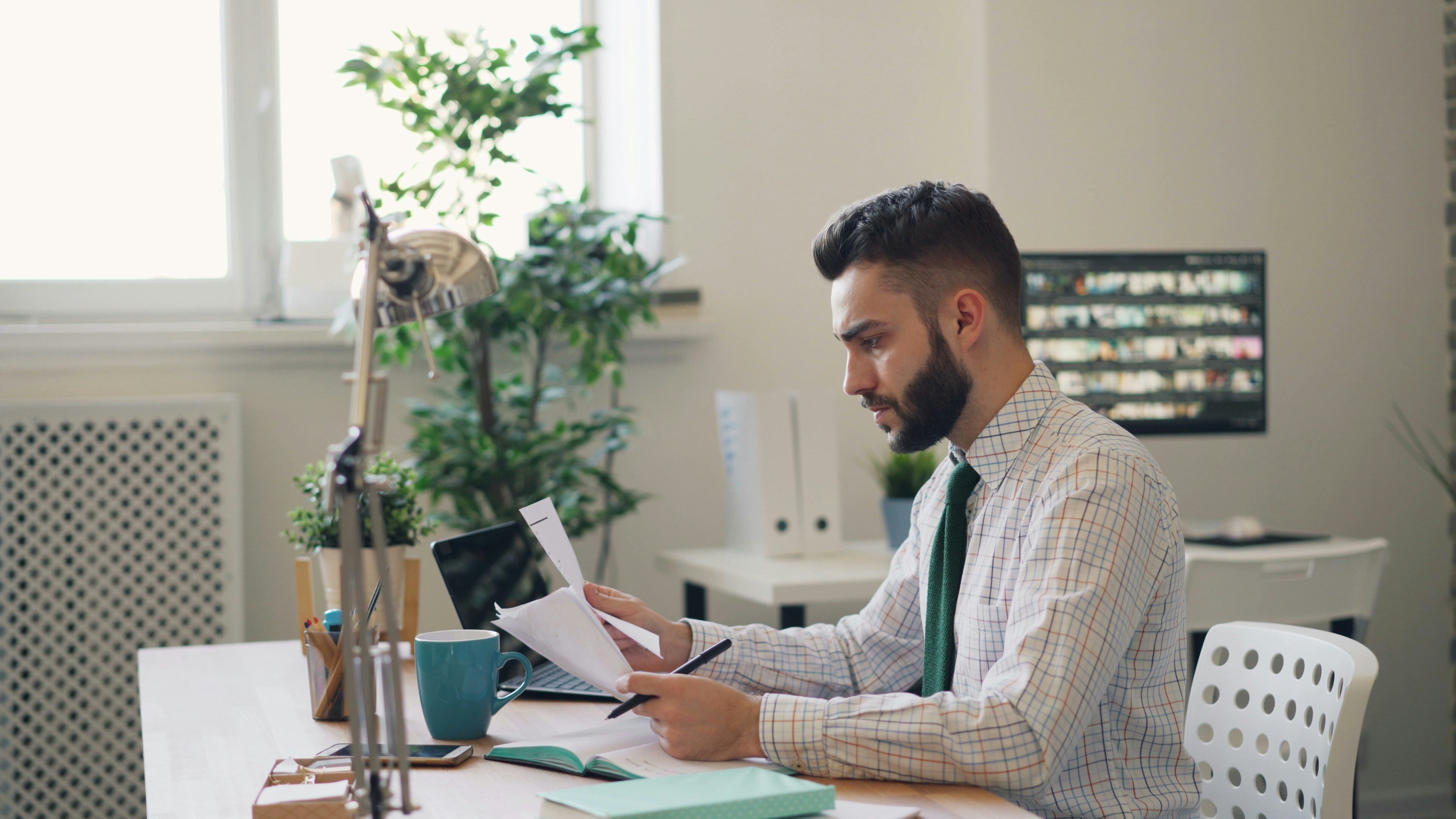 datylon-blog-The-Ultimate-Guide-to-ESG-Reporting-stakeholder