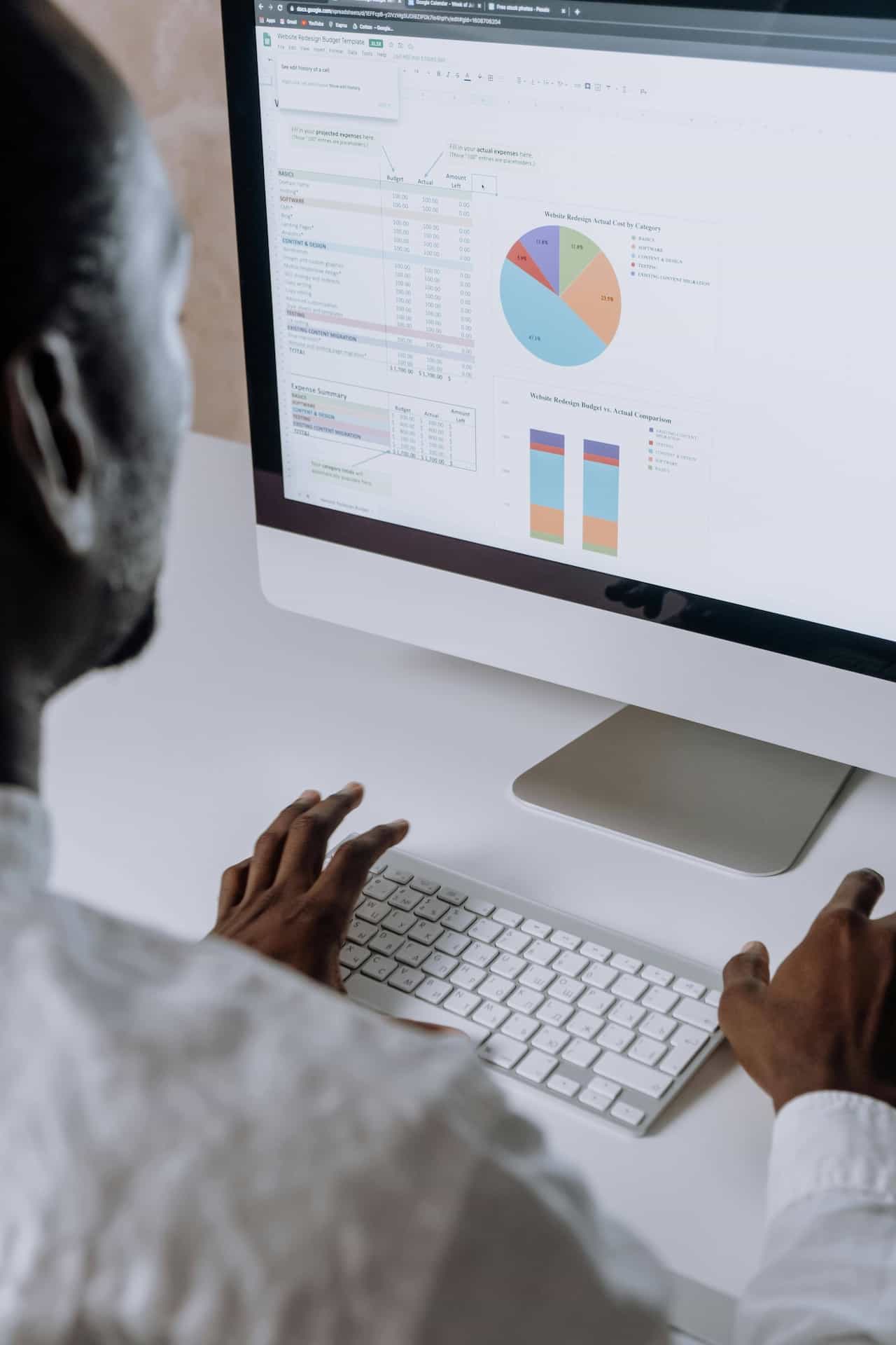 datylon-blog-Top-10-Excel-Essential-Automation-Tools-spreadsheet-with-charts